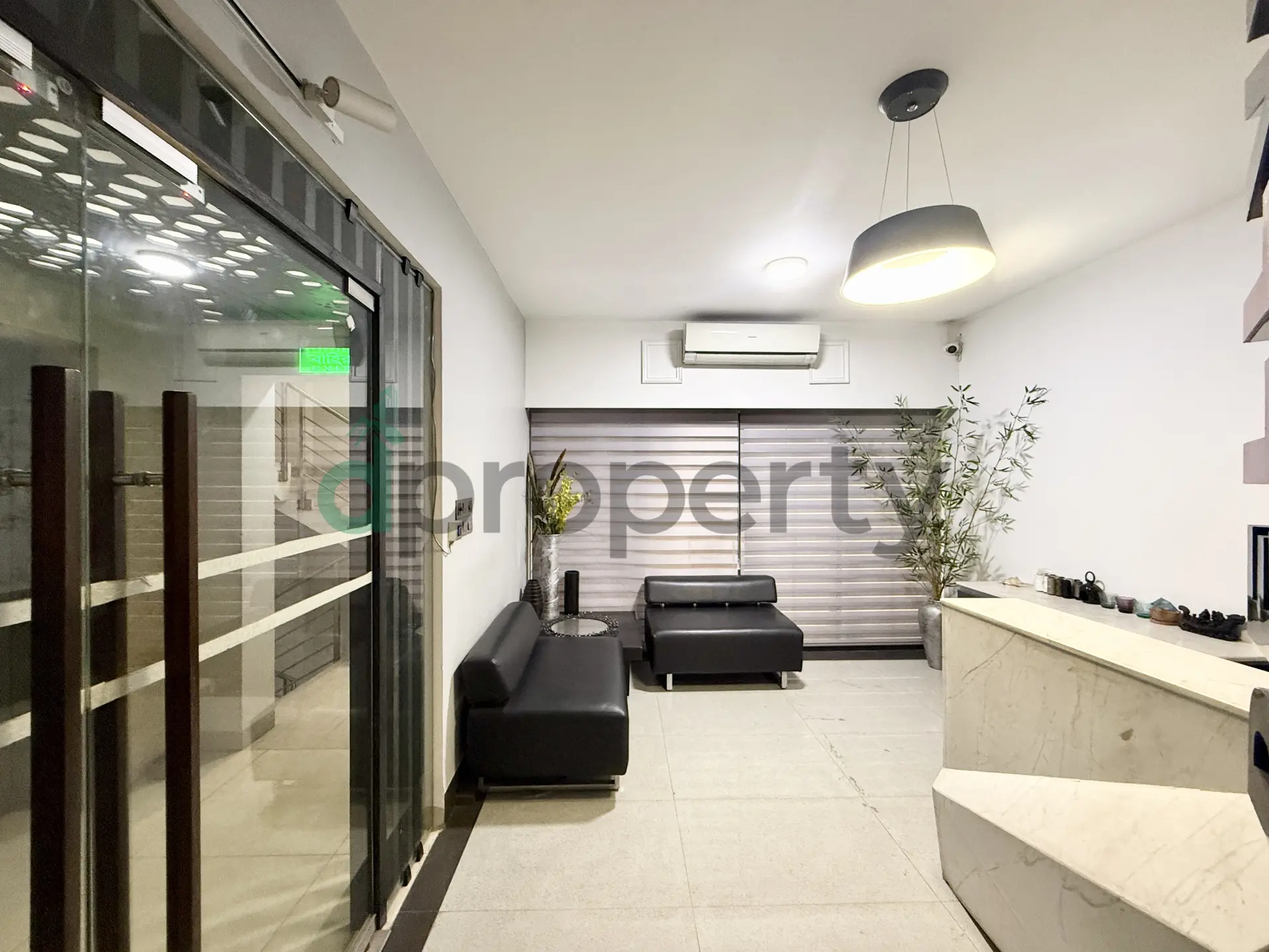 2500 SFT Full Furnished Office rent at First Floor