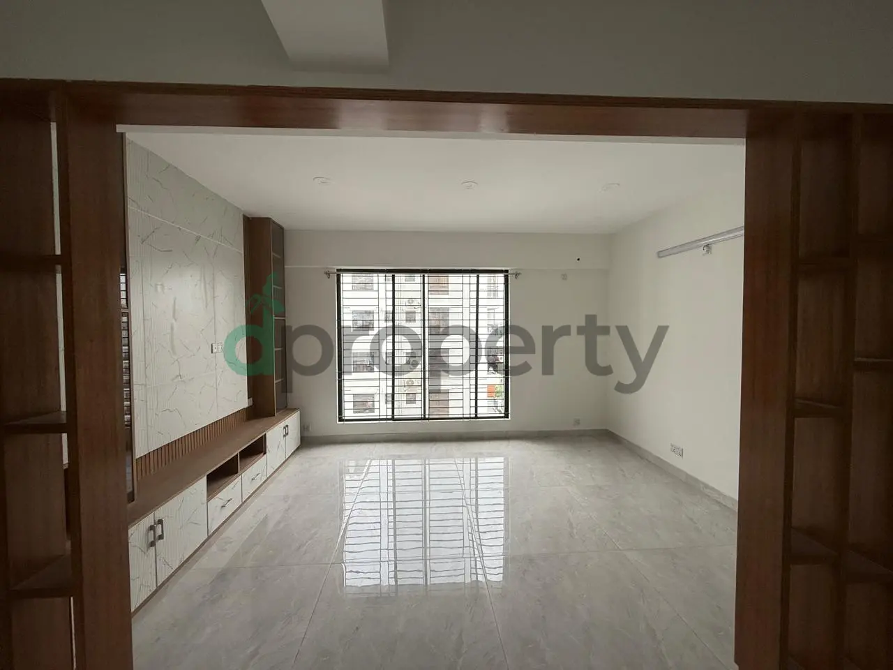 2450SFT South-Facing Brand New Apartment  Rent At Bashundhara R/A | 5th,6th & 7th Floor
