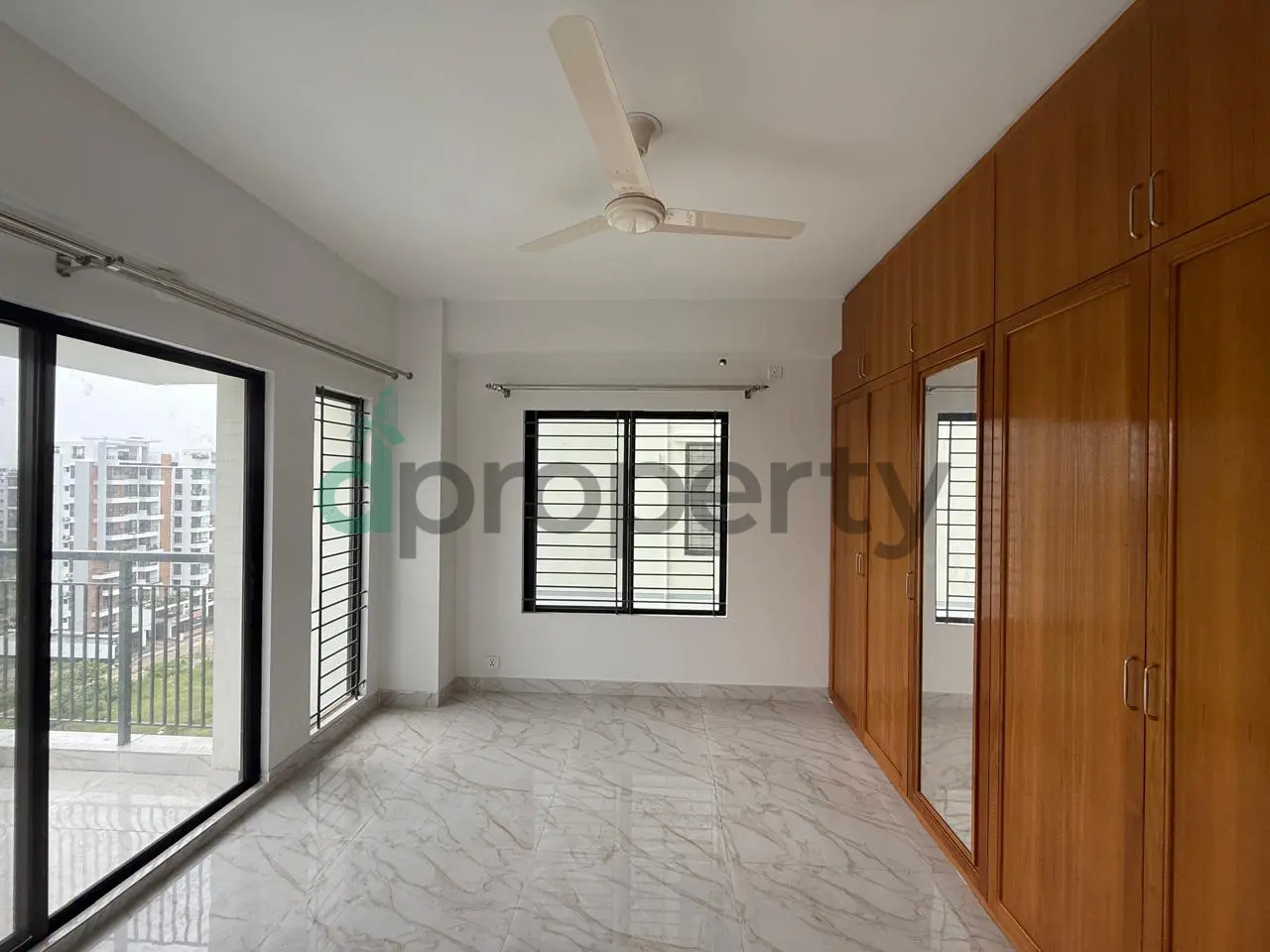 2450SFT South-Facing Brand New Apartment  Rent At Bashundhara R/A | 5th,6th & 7th Floor